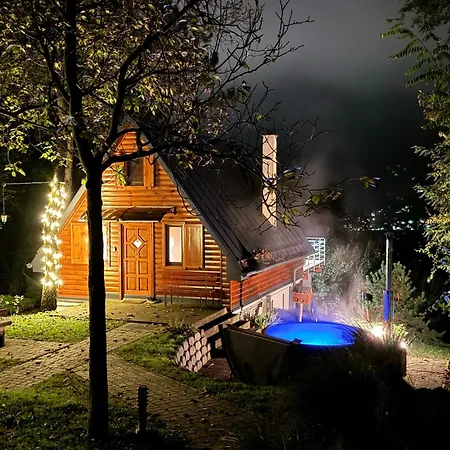 Lena Villa